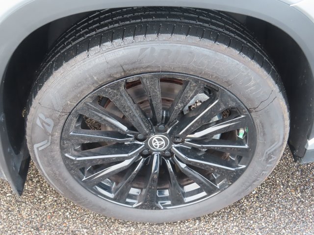 Used 2023 Toyota Highlander XSE image 13