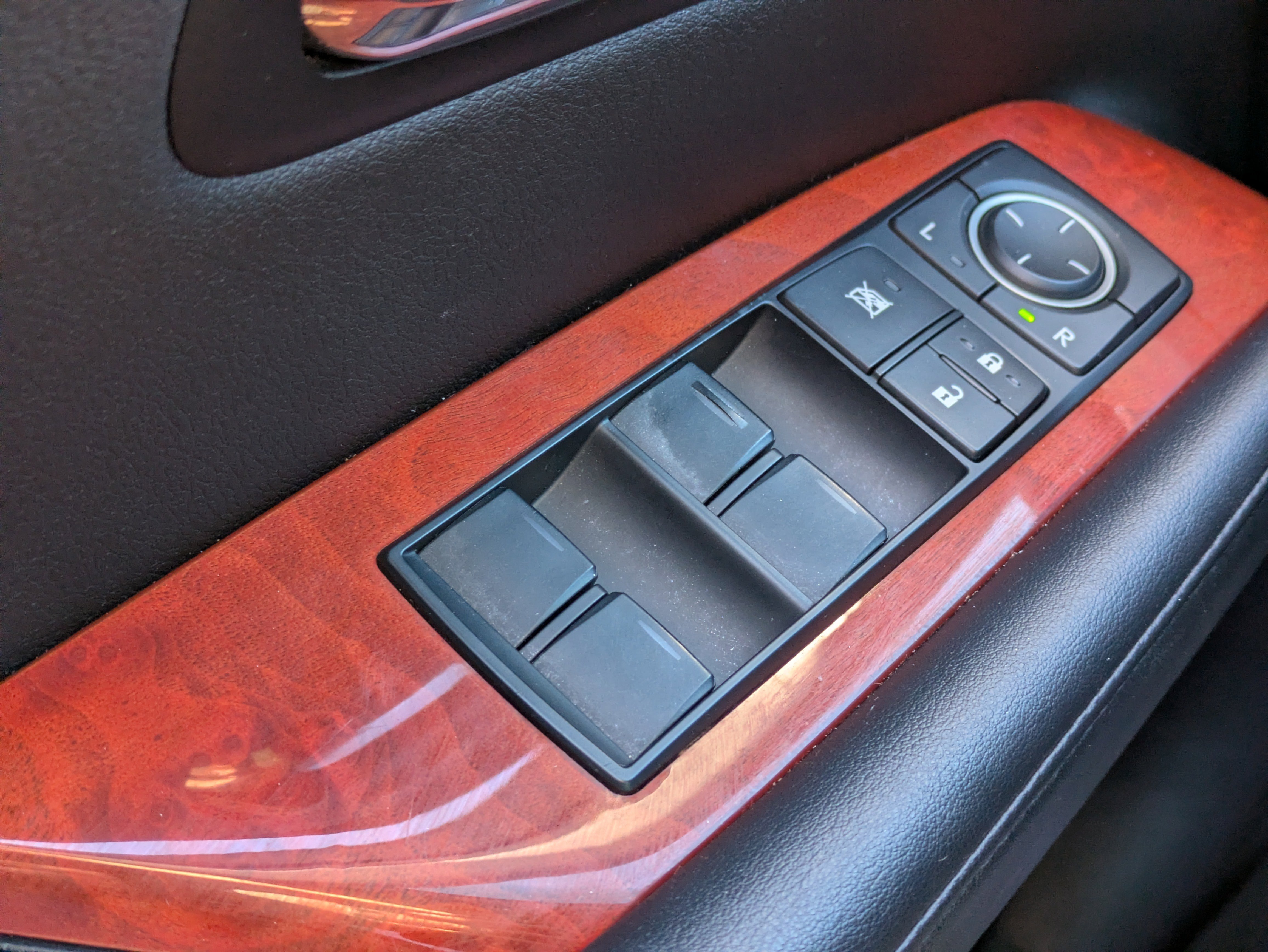 Used 2011 Lexus RX 350 AWD image 23