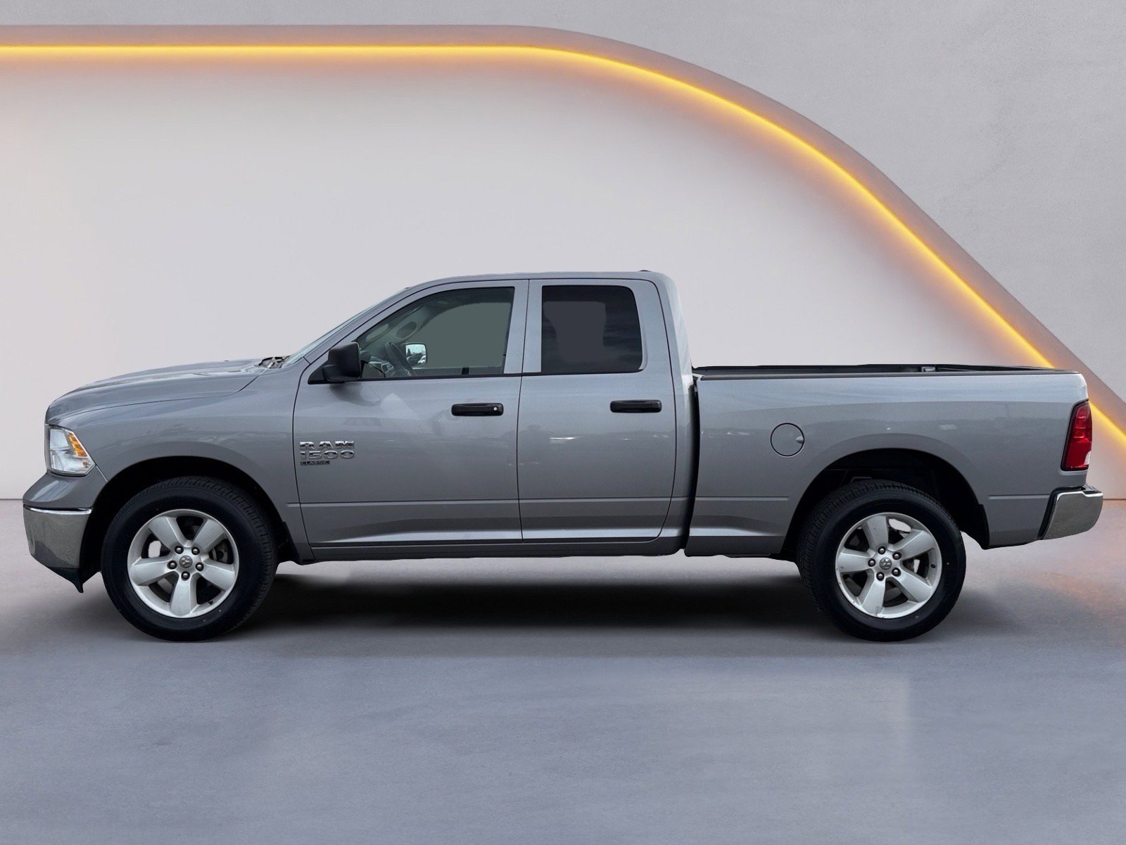 Used 2024 RAM 1500 Classic SLT image 6