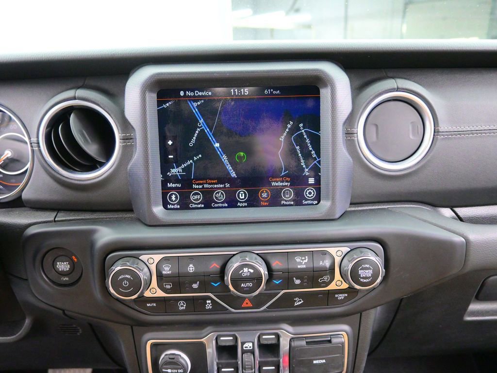 Used 2022 Jeep Wrangler Unlimited Sahara w/ Cold Weather Group image 13