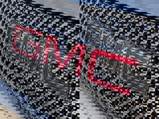 Used 2012 GMC Acadia Denali image 12