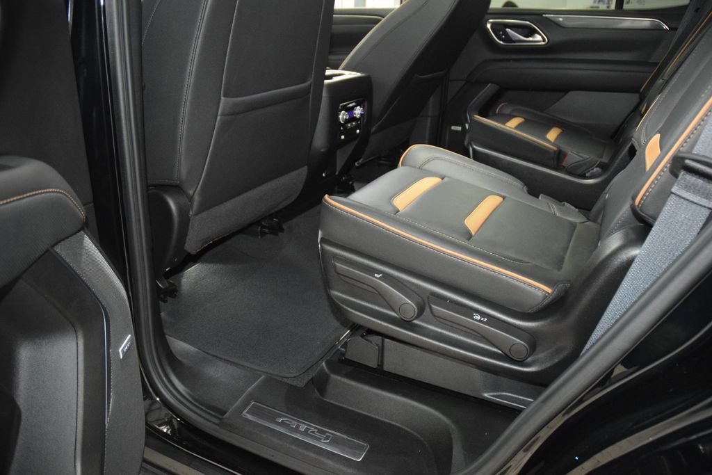 Used 2024 GMC Yukon AT4 AWD/4WD image 45