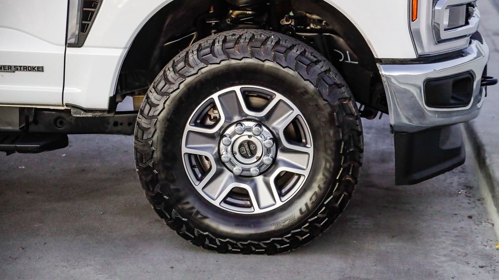 Used 2024 Ford F250 Lariat image 10