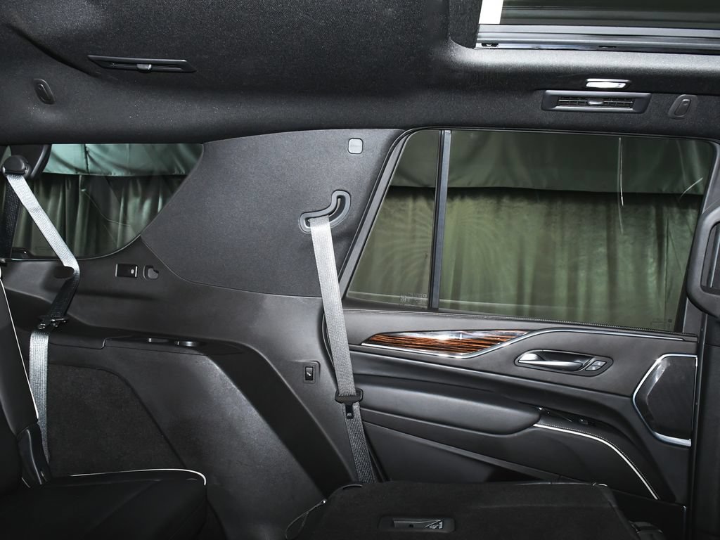 Used 2023 Cadillac Escalade Premium Luxury AWD/4WD image 59