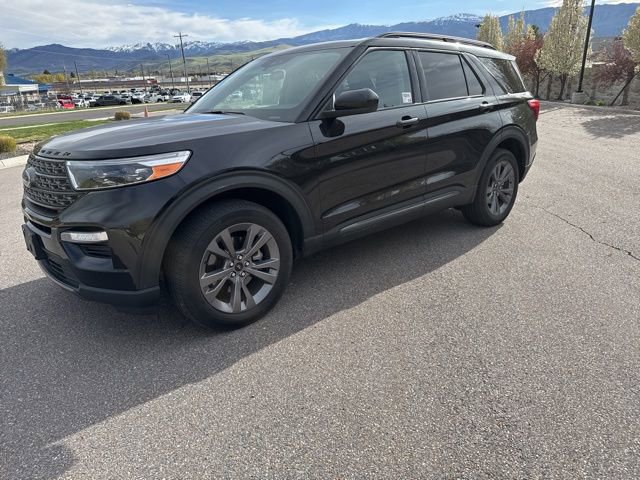 Certified 2022 Ford Explorer XLT w/ Equipment Group 202A