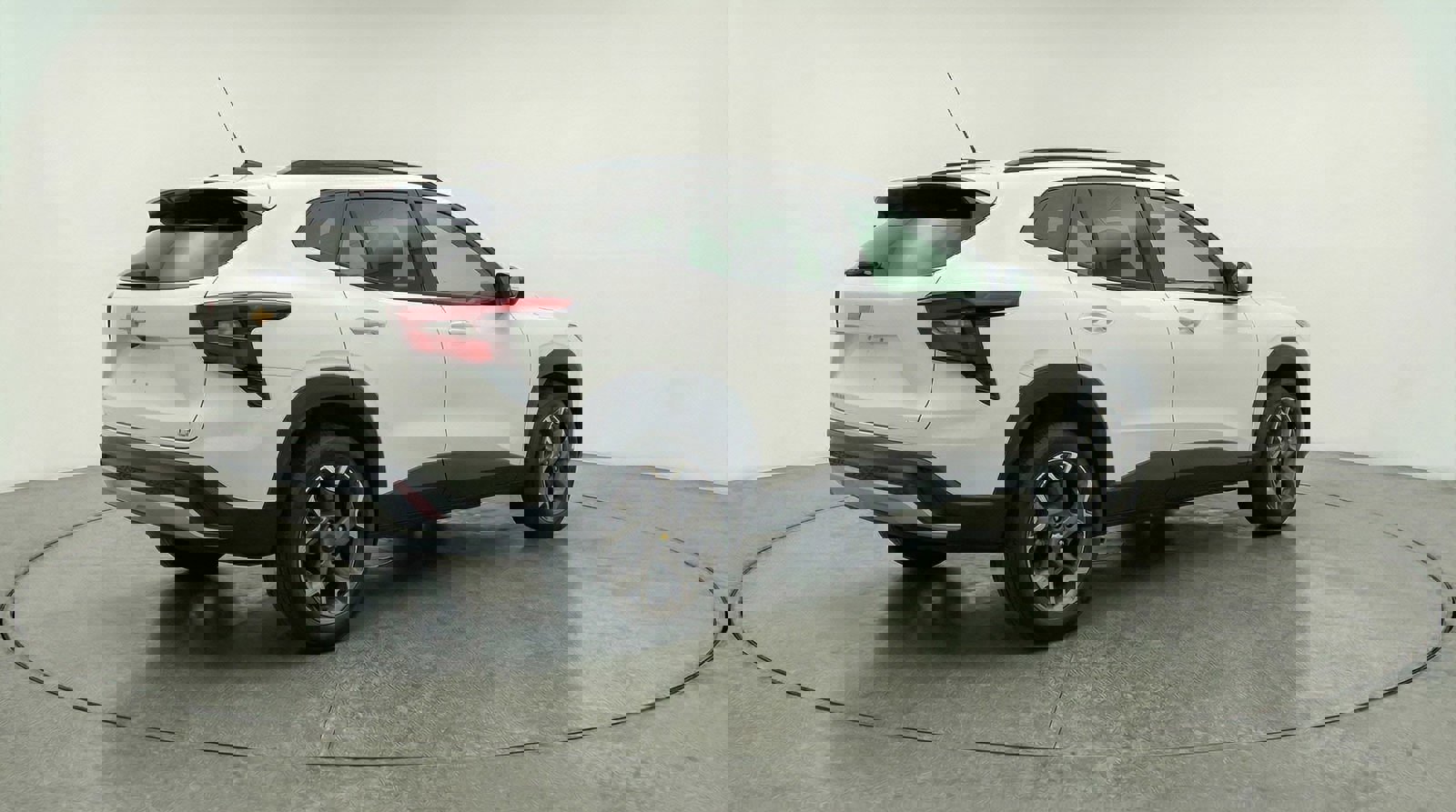 Used 2025 Chevrolet Trax LT w/ LT Convenience Package image 7