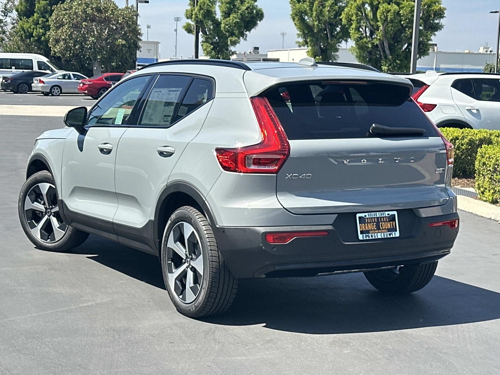 New 2026 Volvo XC40 B5 Plus w/ Protection Package Premier AWD/4WD image 5