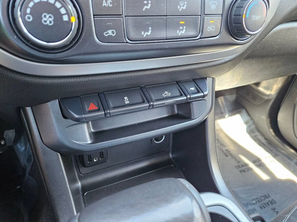 Used 2019 Chevrolet Colorado LT AWD/4WD image 25