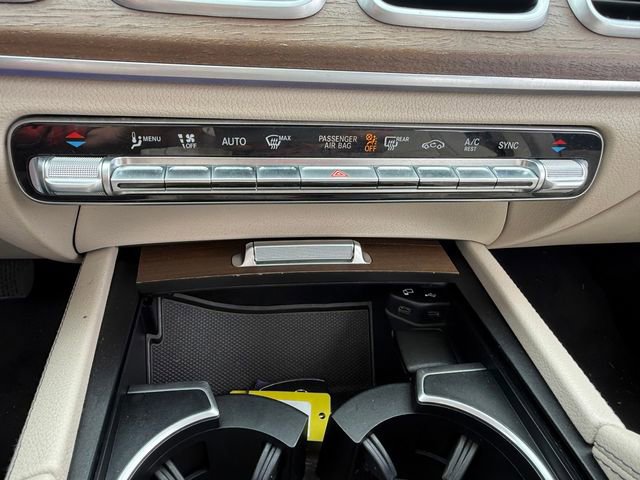 Used 2022 Mercedes-Benz GLS 450 4MATIC image 21