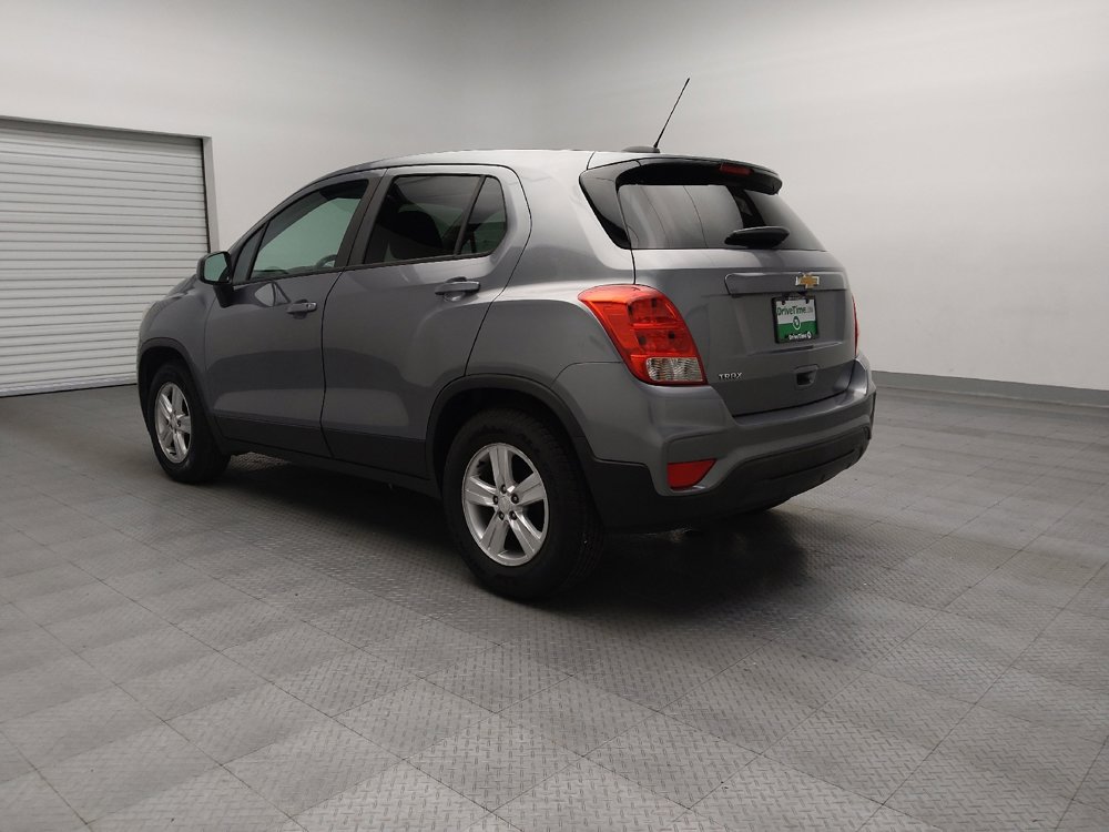 Used 2020 Chevrolet Trax LS w/ Tint and Cruise Package image 5