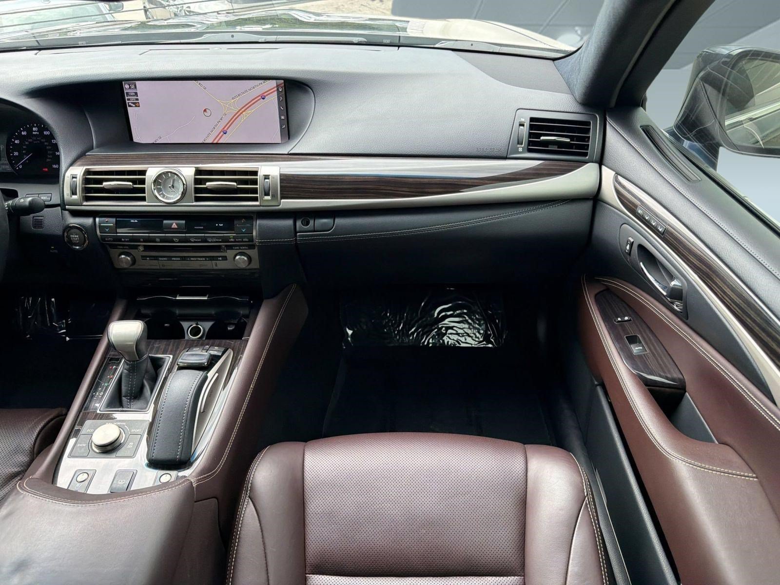 Used 2017 Lexus LS 460 RWD image 29