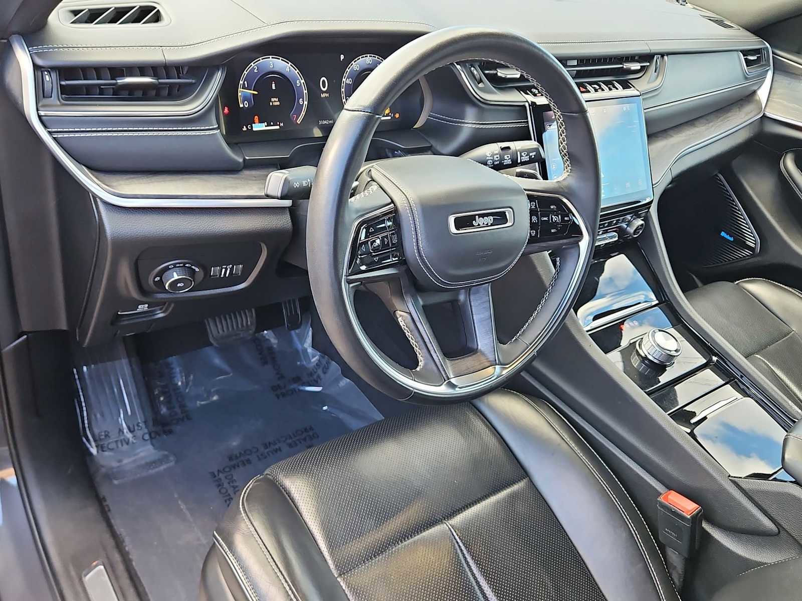 Used 2022 Jeep Grand Cherokee L Overland w/ Luxury Tech Group IV image 10