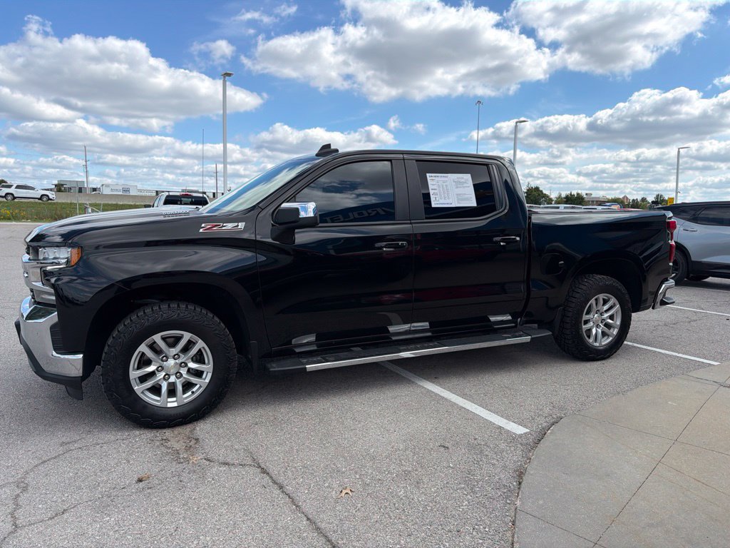 Used 2021 Chevrolet Silverado 1500 LT w/ Diesel Off-Road Package AWD/4WD image 6