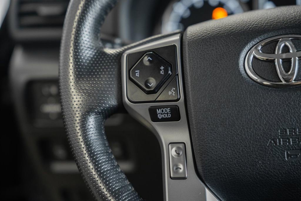 Used 2023 Toyota 4Runner Limited AWD/4WD image 30