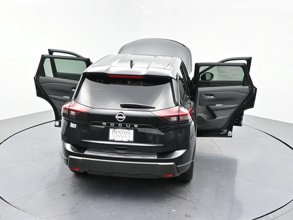 New 2026 Nissan Rogue SV FWD image 25