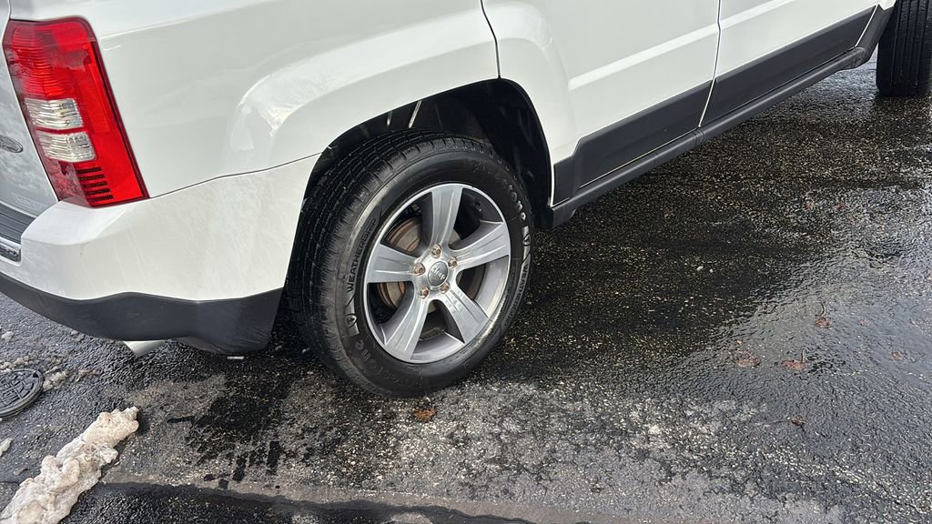 Used 2017 Jeep Patriot High Altitude image 8