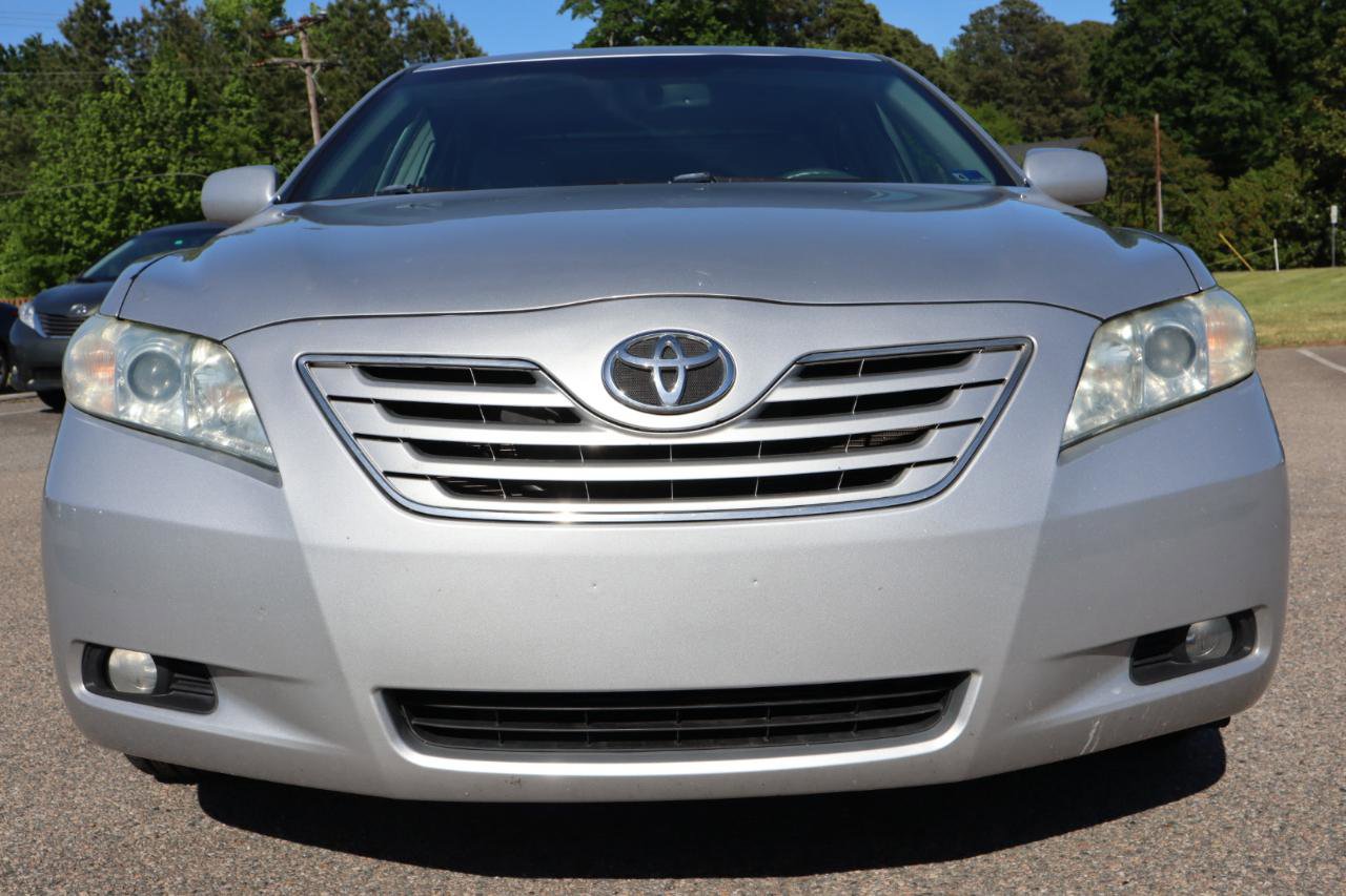 Used 2009 Toyota Camry XLE FWD image 9
