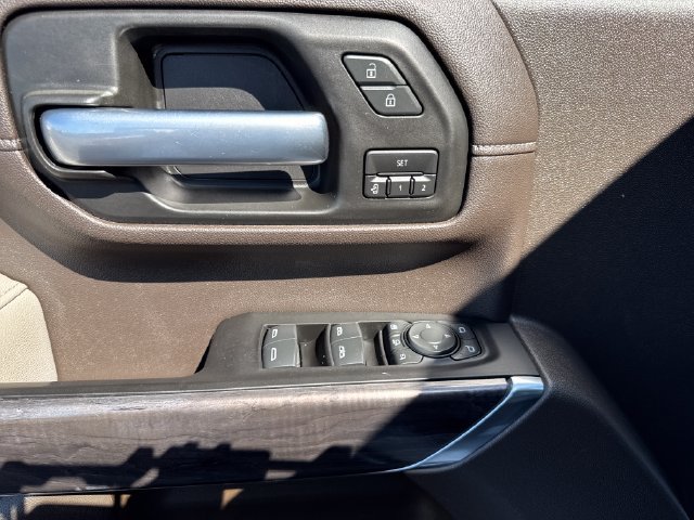 Used 2020 Chevrolet Silverado 2500 LTZ w/ LTZ Convenience Package AWD/4WD image 11
