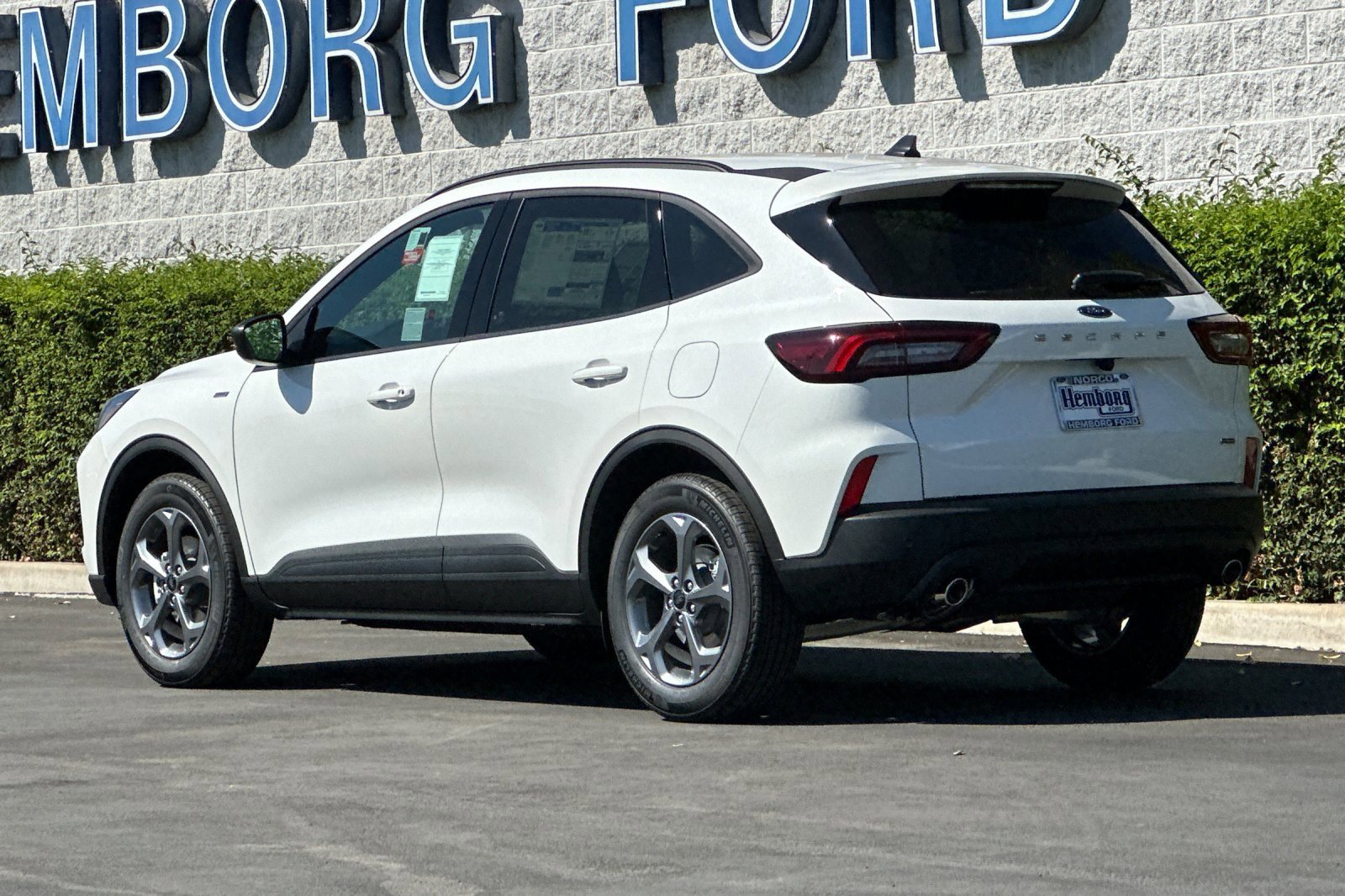 New 2025 Ford Escape ST-Line w/ Equipment Group 301A image 6