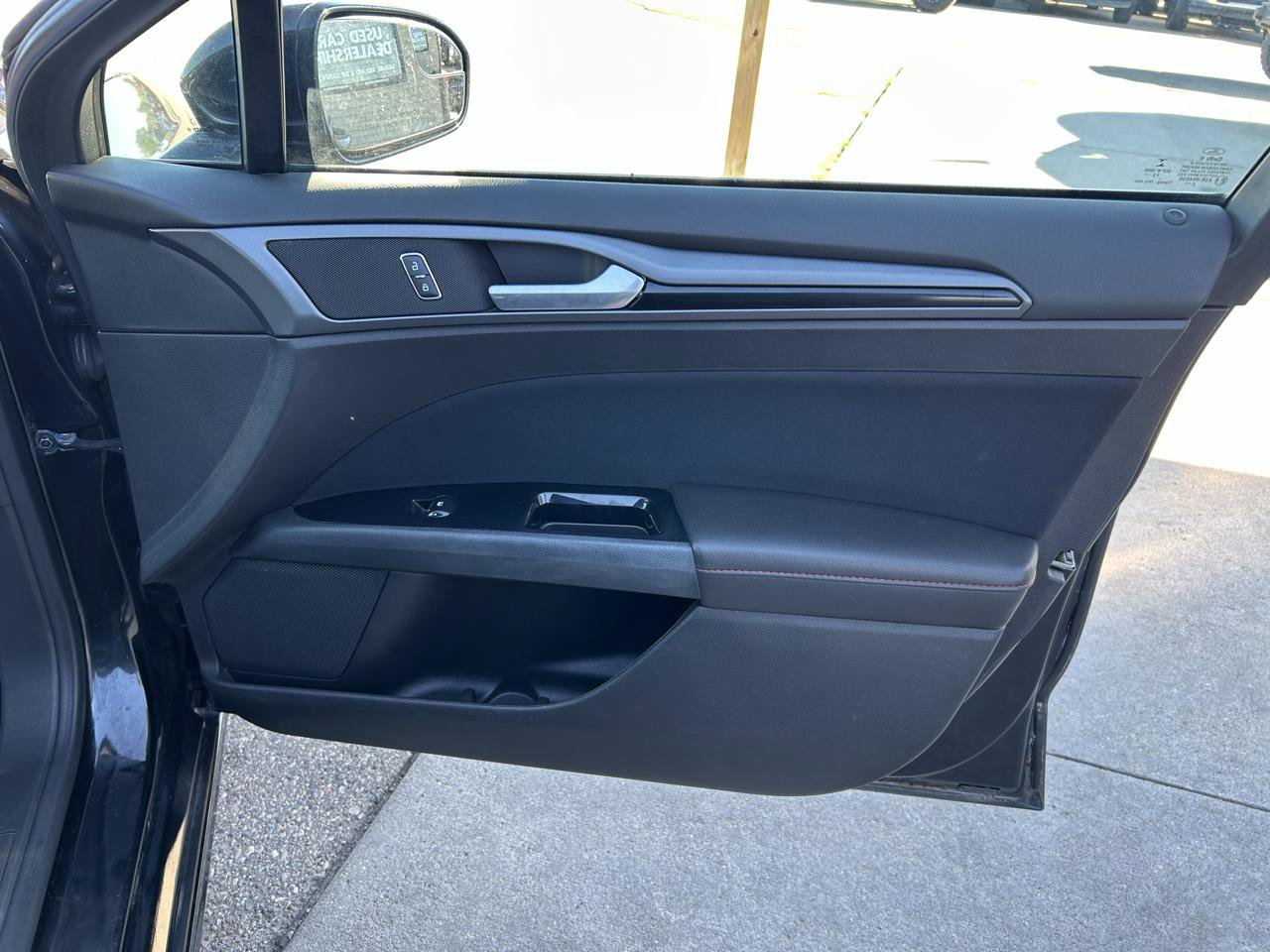 Used 2013 Ford Fusion SE FWD image 15