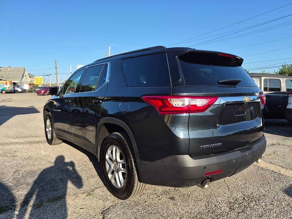 Used 2020 Chevrolet Traverse LT FWD image 6