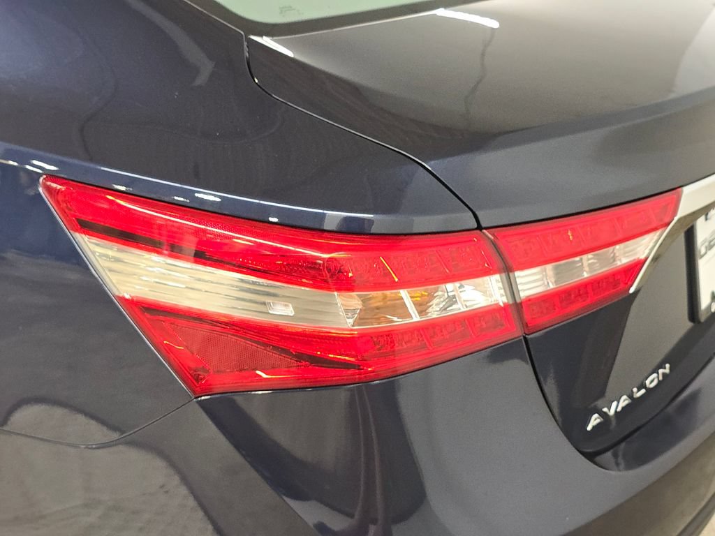Used 2014 Toyota Avalon Limited FWD image 15