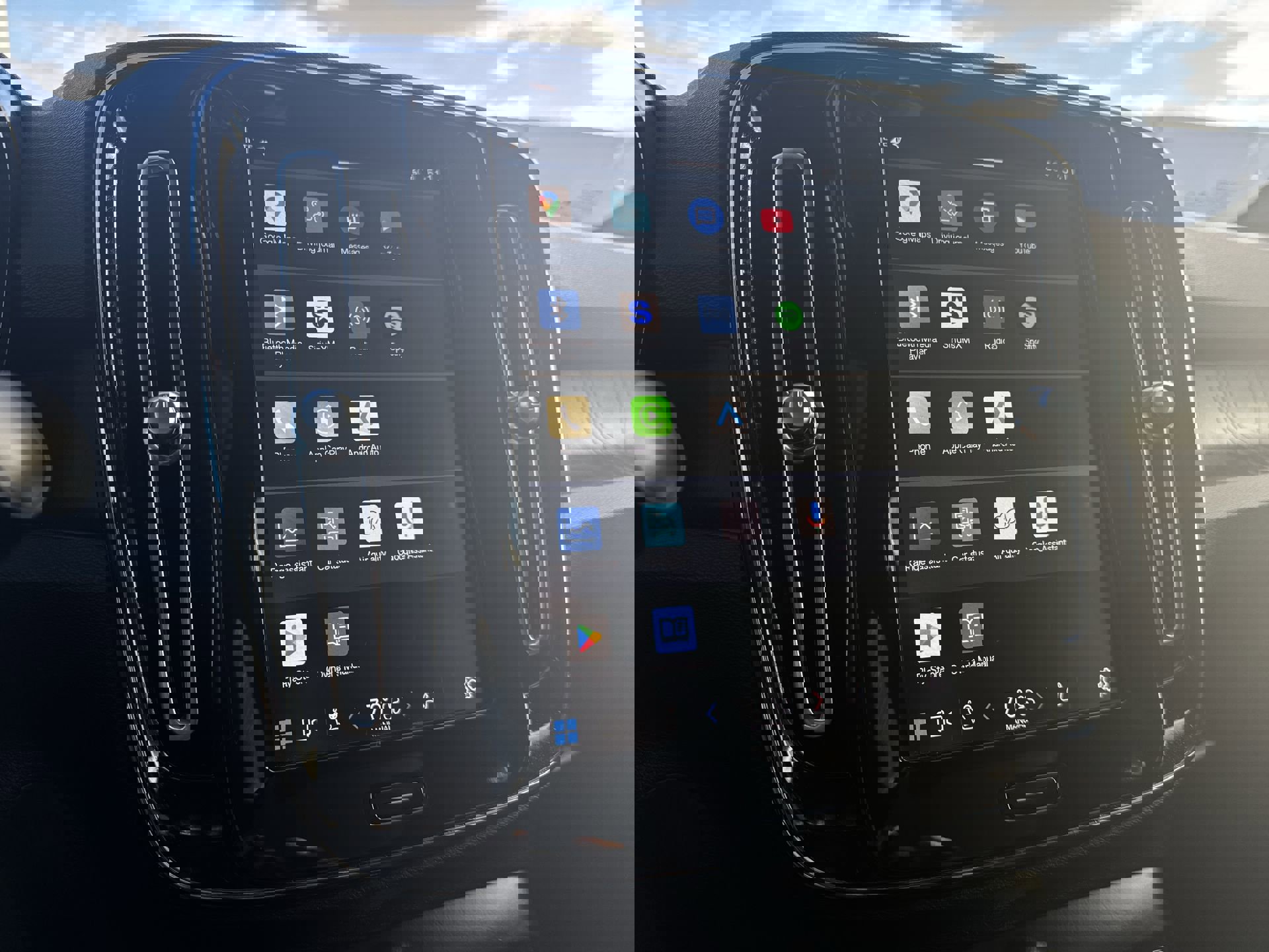 Used 2023 Volvo C40 P8 Recharge Ultimate image 13