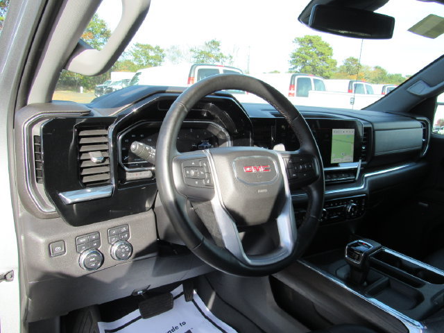 Used 2023 GMC Sierra 1500 SLT w/ SLT Premium Plus Package AWD/4WD image 15