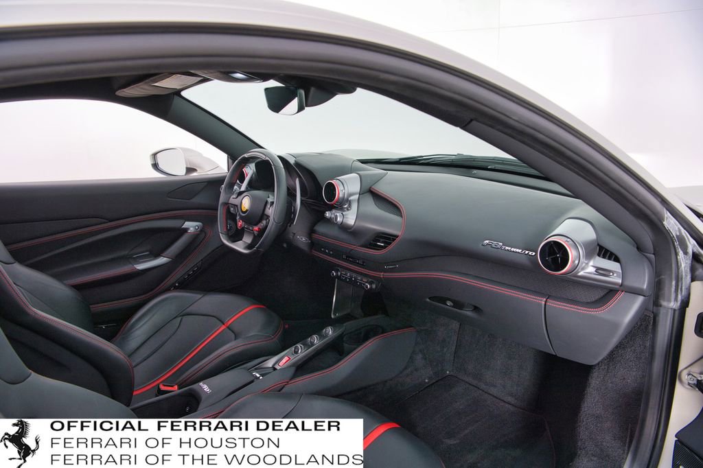 Used 2022 Ferrari F8 Tributo image 18