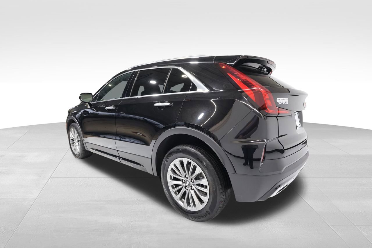 Certified 2025 Cadillac XT4 Premium Luxury image 2