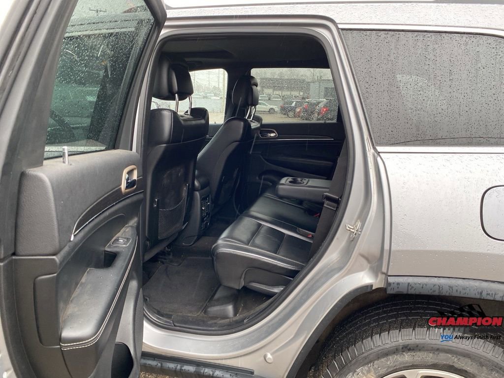 Used 2015 Jeep Grand Cherokee Limited w/ Trailer Tow Group IV image 12