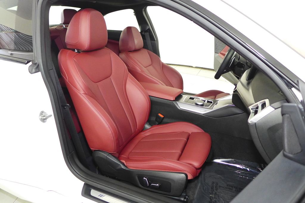 Used 2025 BMW 230i Coupe w/ M Sport Package image 20