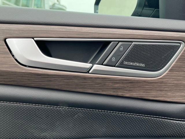 New 2026 Volkswagen Atlas SEL Premium R-Line image 15