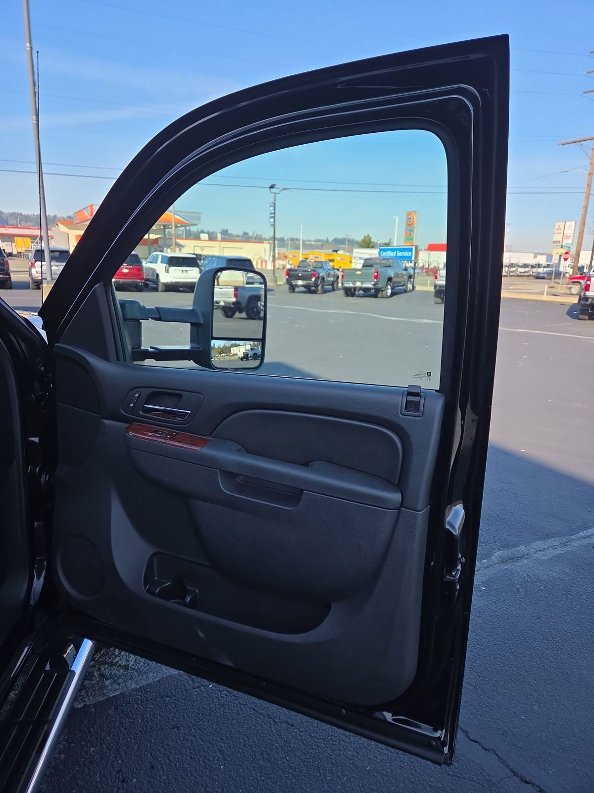 Used 2011 Chevrolet Silverado 1500 LTZ w/ Max Trailering Pack image 17