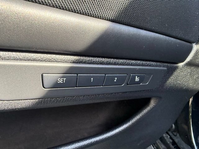 Used 2015 BMW 550i xDrive Sedan AWD/4WD image 15