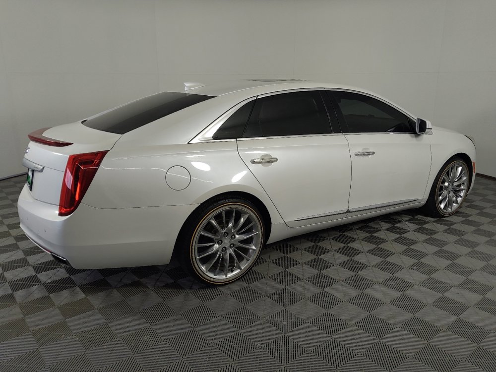 Used 2016 Cadillac XTS Platinum FWD image 10