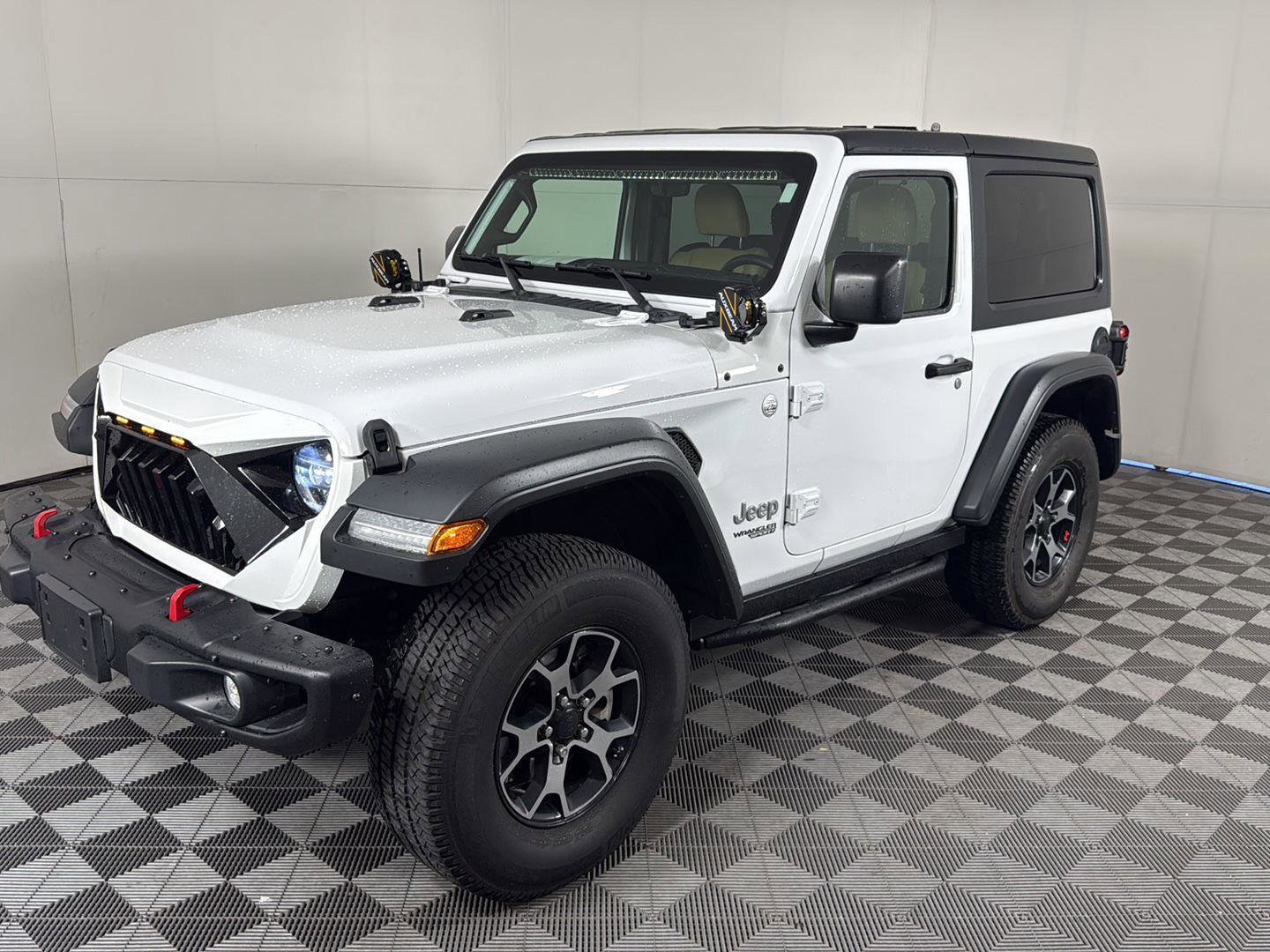 Used 2019 Jeep Wrangler Sport image 1