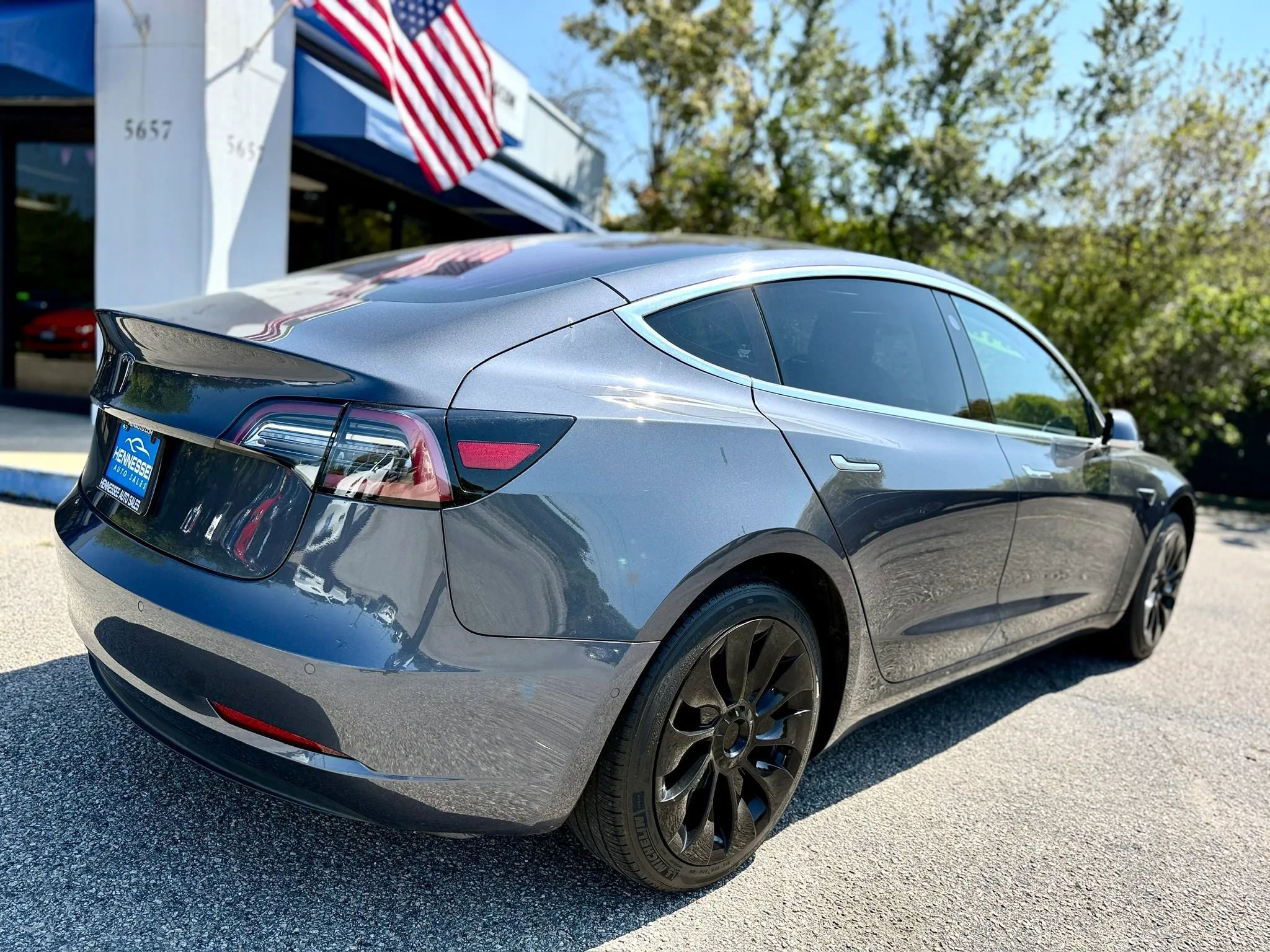 Used 2018 Tesla Model 3 Long Range image 12