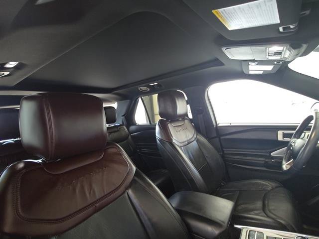 Used 2022 Ford Explorer Platinum w/ Equipment Group 601A RWD image 15