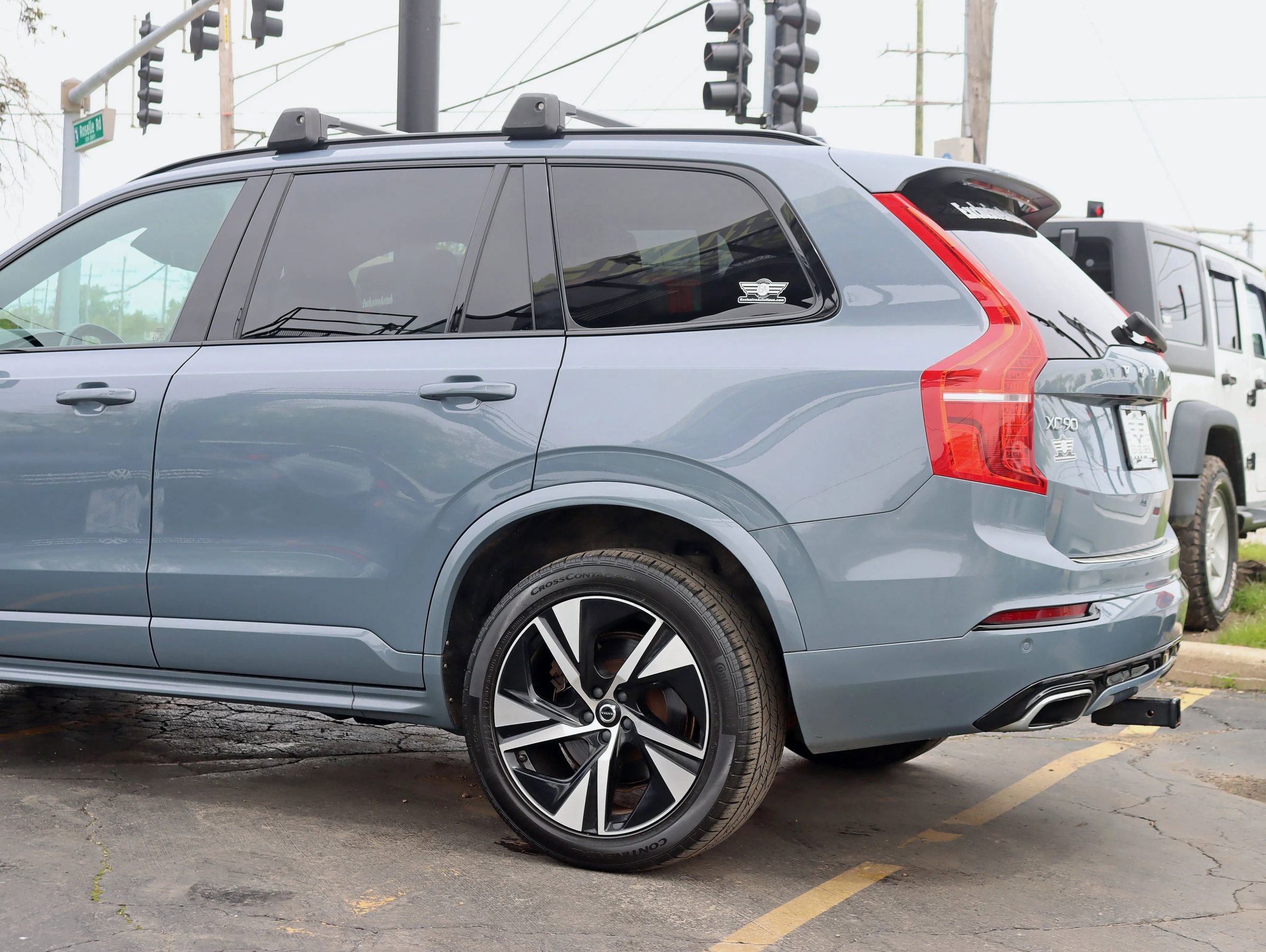 Used 2021 Volvo XC90 T8 R-Design AWD/4WD image 13
