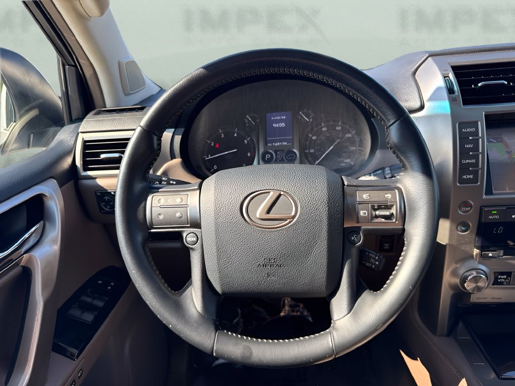 Used 2018 Lexus GX 460 w/ Navigation Package AWD/4WD image 16