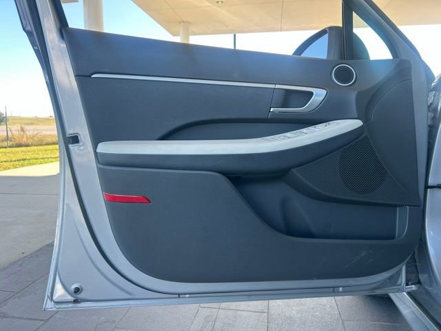Used 2023 Hyundai Sonata SE image 9