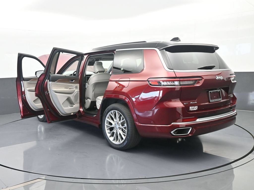 Used 2023 Jeep Grand Cherokee L Summit w/ Luxury Tech Group V AWD/4WD image 85