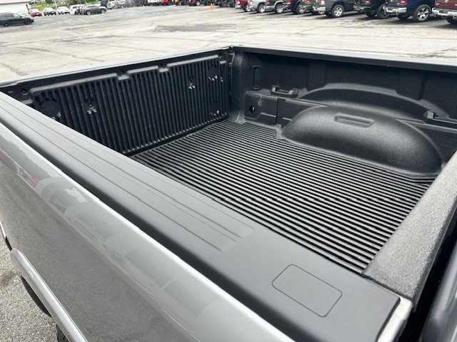 Certified 2022 RAM 1500 Laramie w/ Sport Appearance Package AWD/4WD image 26