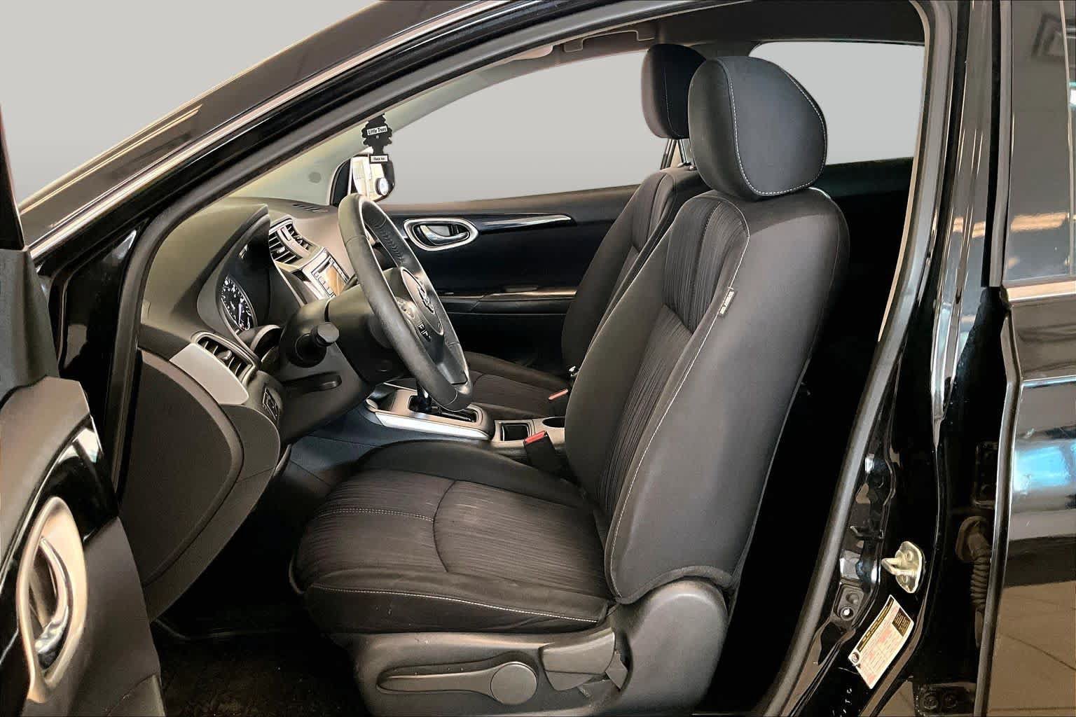 Used 2017 Nissan Sentra SV FWD image 7