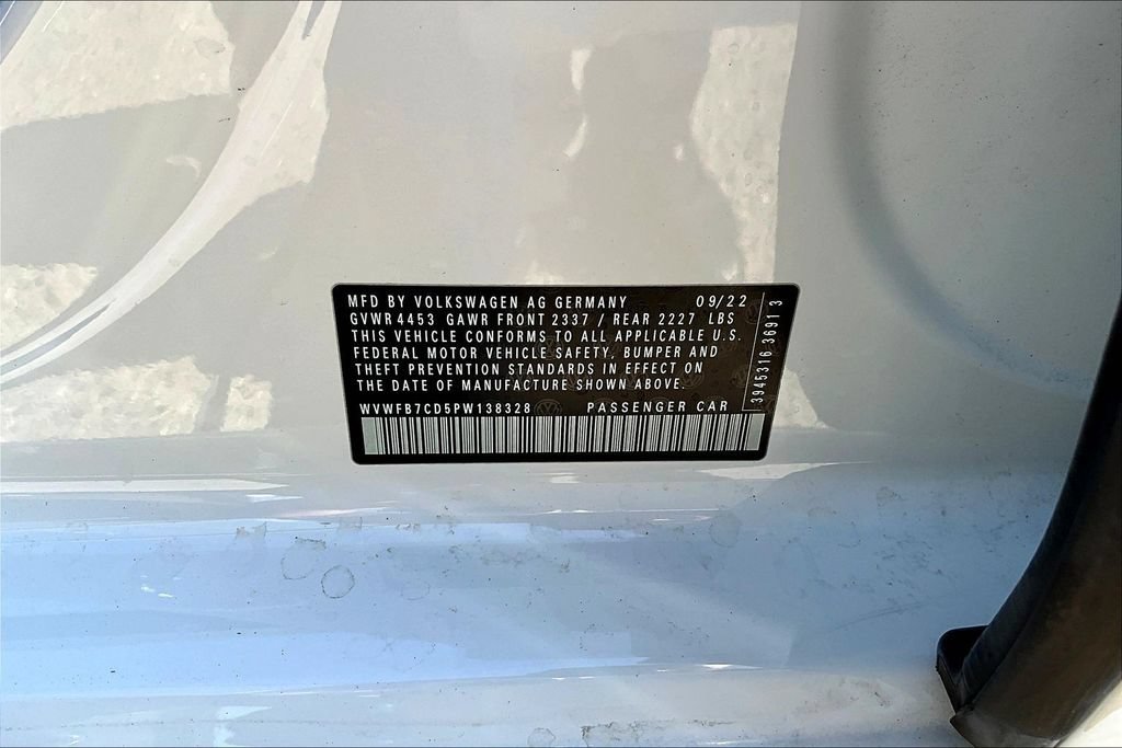 Used 2023 Volkswagen Golf R AWD/4WD image 20