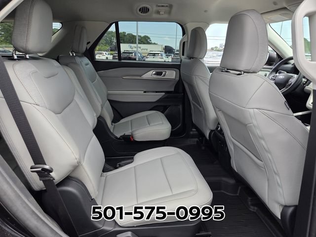 Used 2025 Ford Explorer Active w/ Active Comfort Package RWD image 15