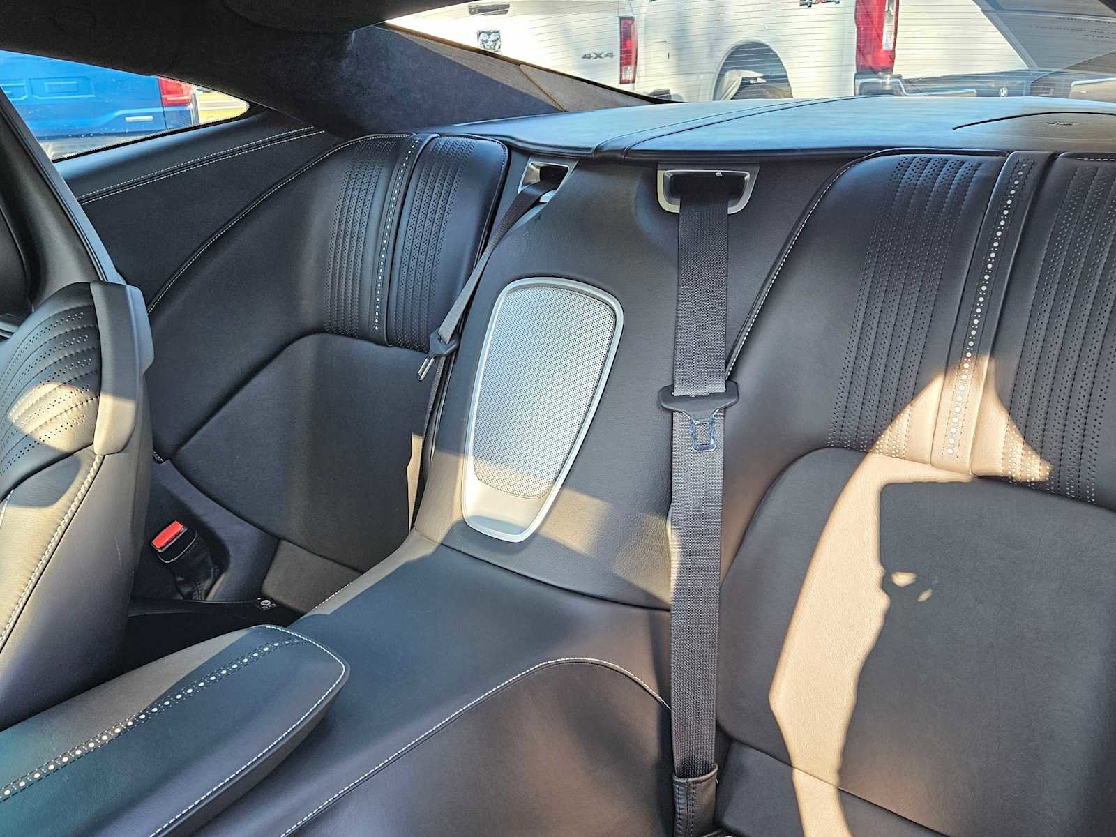 Used 2020 Aston Martin DB11 V8 image 20