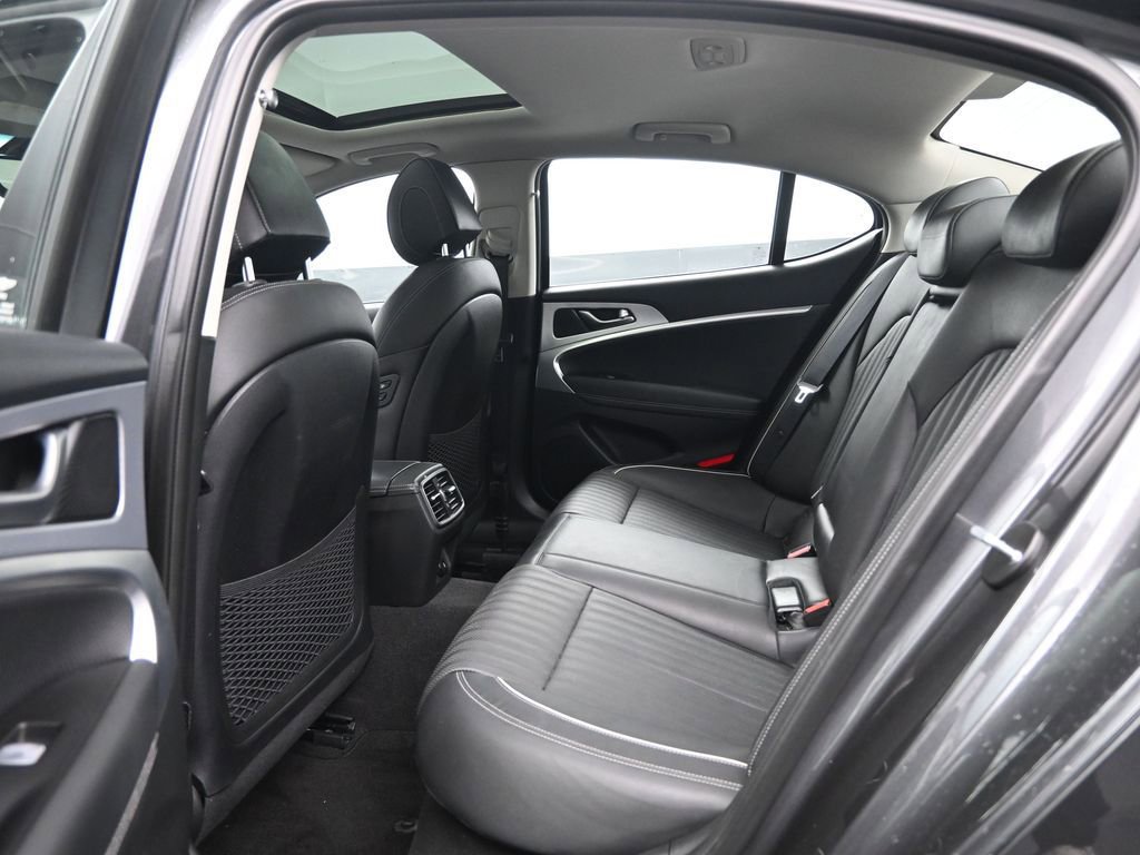 Used 2020 Genesis G70 2.0T w/ Elite Package image 32