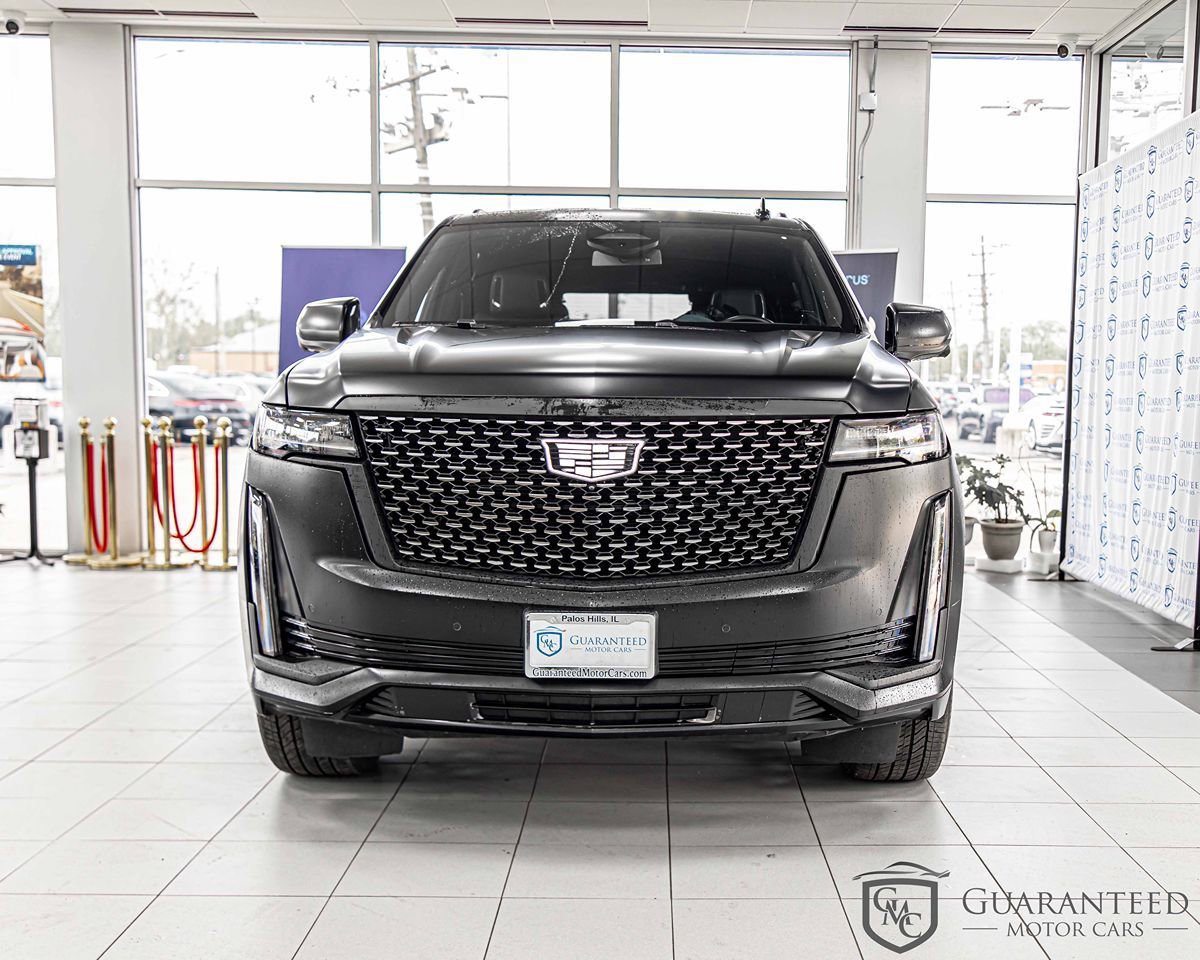 Used 2023 Cadillac Escalade Luxury w/ LPO, Floor Liner Package AWD/4WD image 2